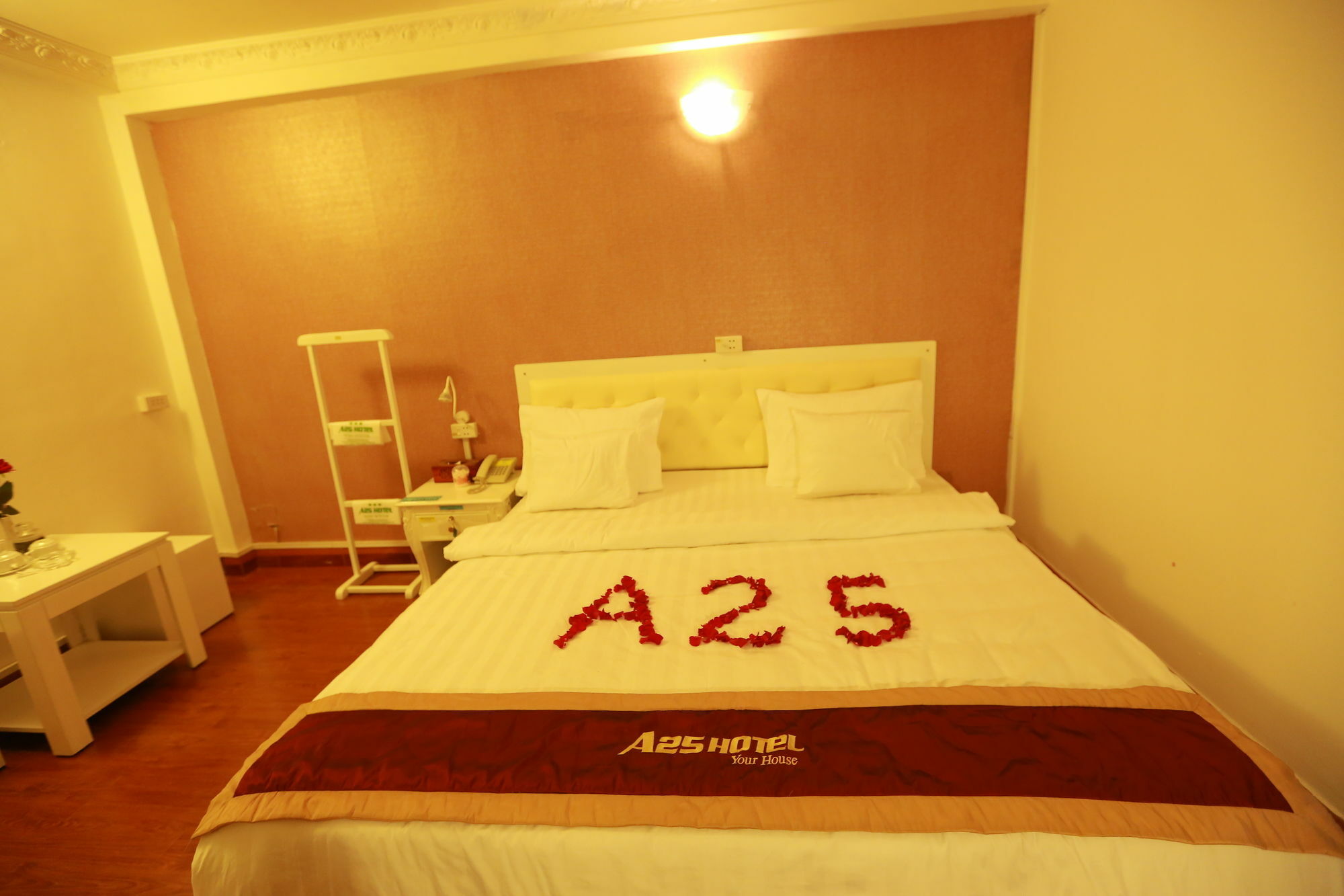 A25 Hotel - 307 Ly Tu Trong Хошимин Экстерьер фото